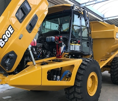 Muldenkipper_Knickgelenk_Bell_Lackiererei_Baumaschinenlackierung 