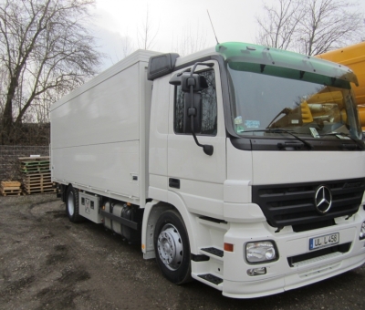 nutzfahrzeuglackierung-01