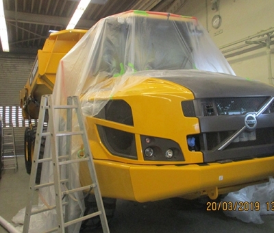 Volvo_Dumper_Lackierung_02